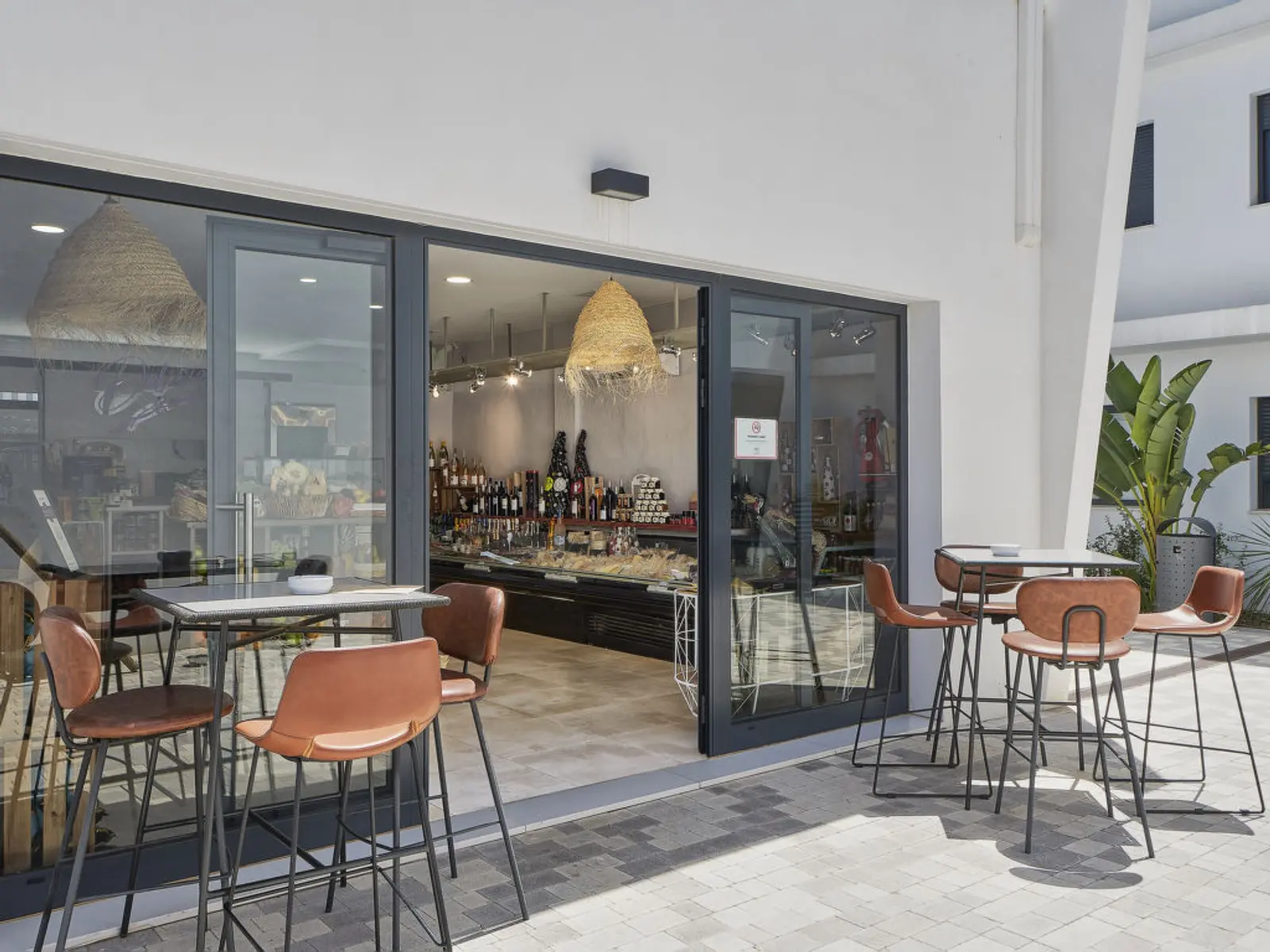 tr_h-1200,w-1600,pr-true,fo-auto (3)